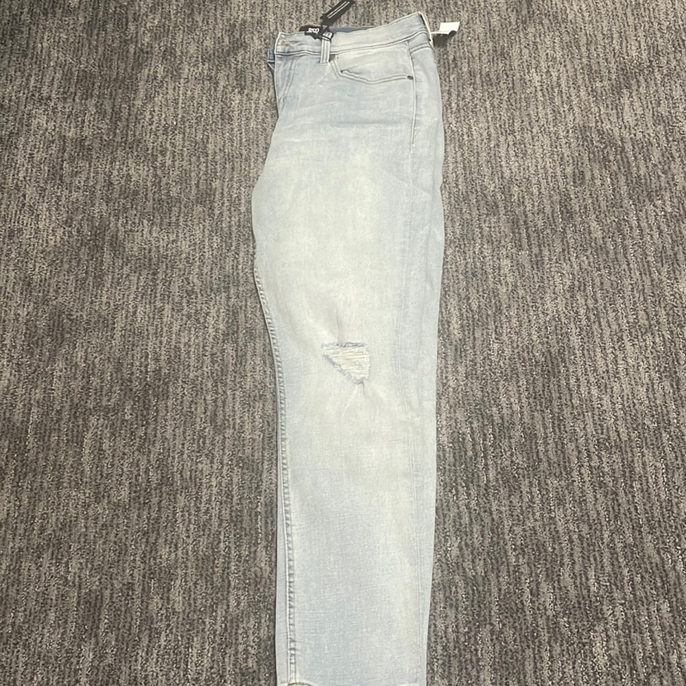 Slim Taper Jeans